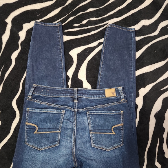 American Eagle Outfitters Blue Jeans - Picture 2 of 4